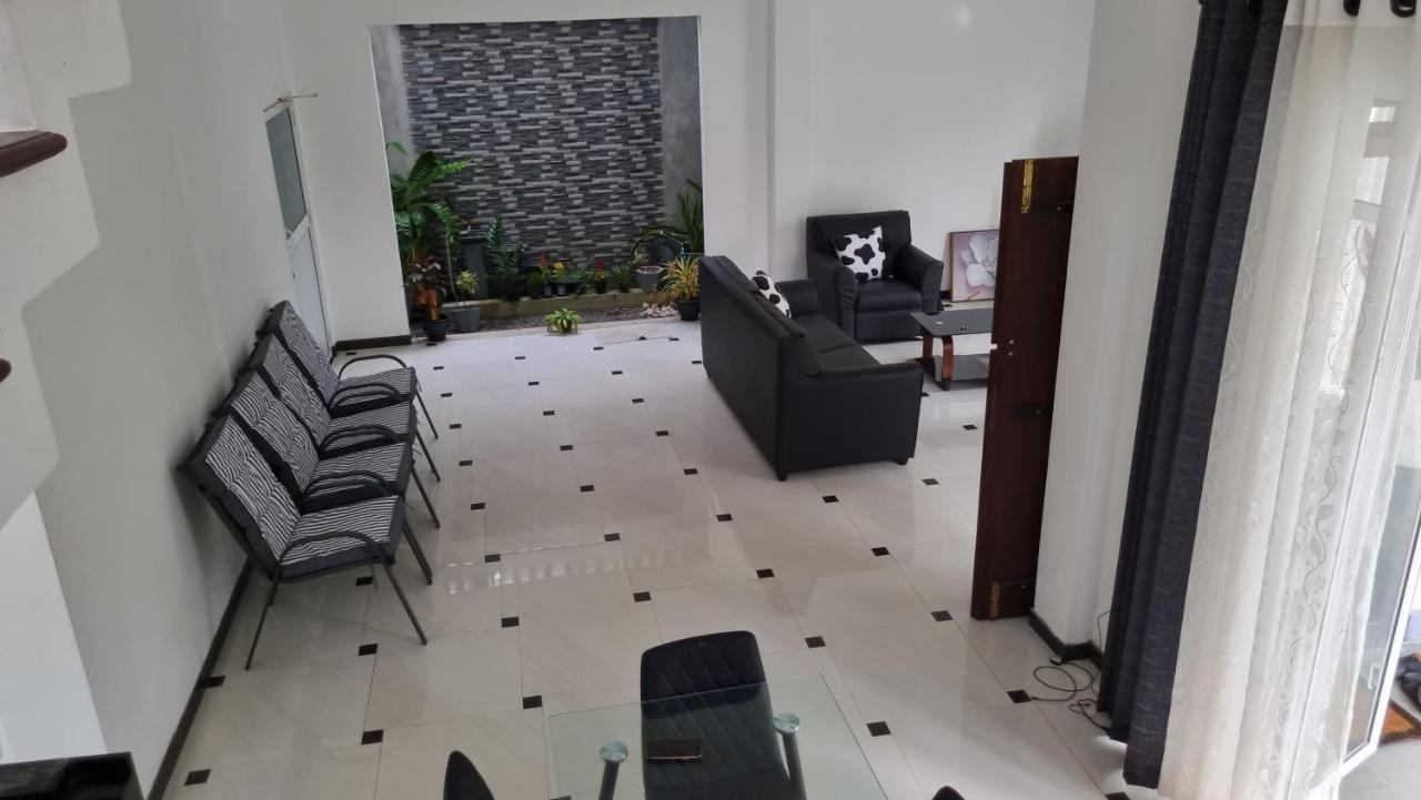 Vidushi Home Minuwangoda Εξωτερικό φωτογραφία