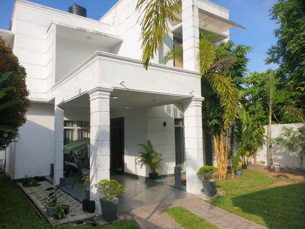 Vidushi Home Minuwangoda Εξωτερικό φωτογραφία