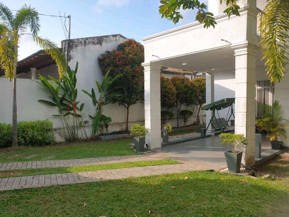 Vidushi Home Minuwangoda Εξωτερικό φωτογραφία